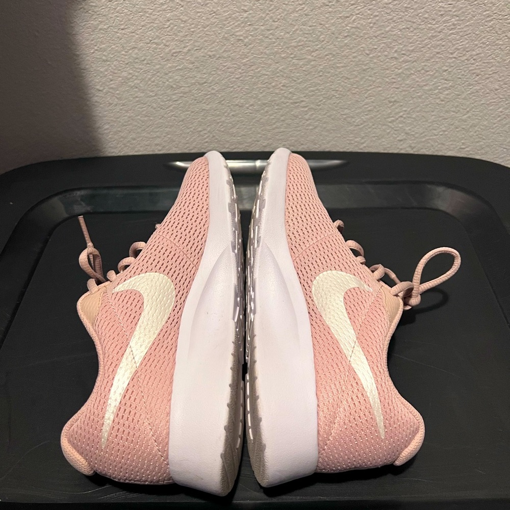 Womens Nike Tennis Shoes